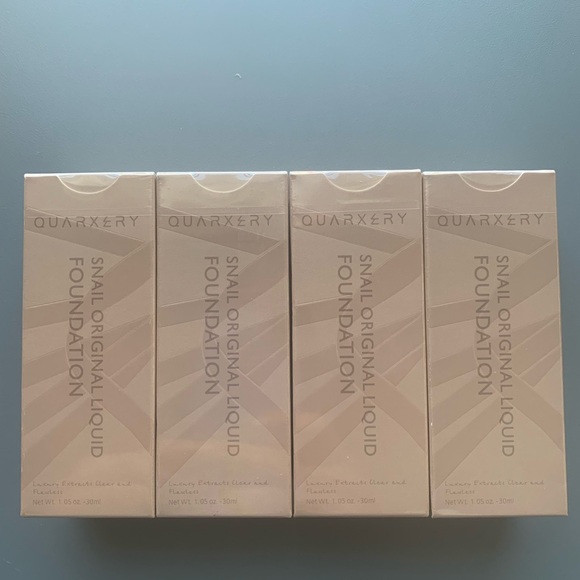 4 x Snail Liquid Moisturizing Holding Foundation Walnut 201MD NWT - Picture 2 of 8